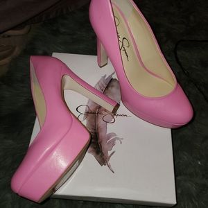 Jessica Simpson size 9